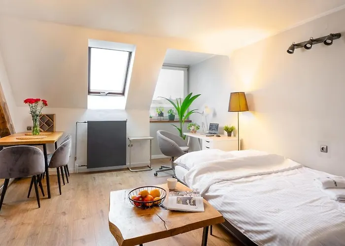 アパート Market View Swidnicka 8b Properunit *